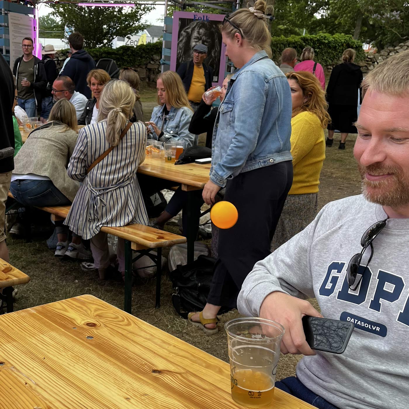 GDPR sweatshirt holdet 3